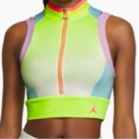 Jordan Tops - Jordan Heatwave Crop Top, women’s L, zip up, tight fit,  stretchy​